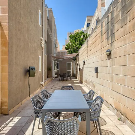 Valley View - Private W Balcony By Sf Homes R8 דירה *